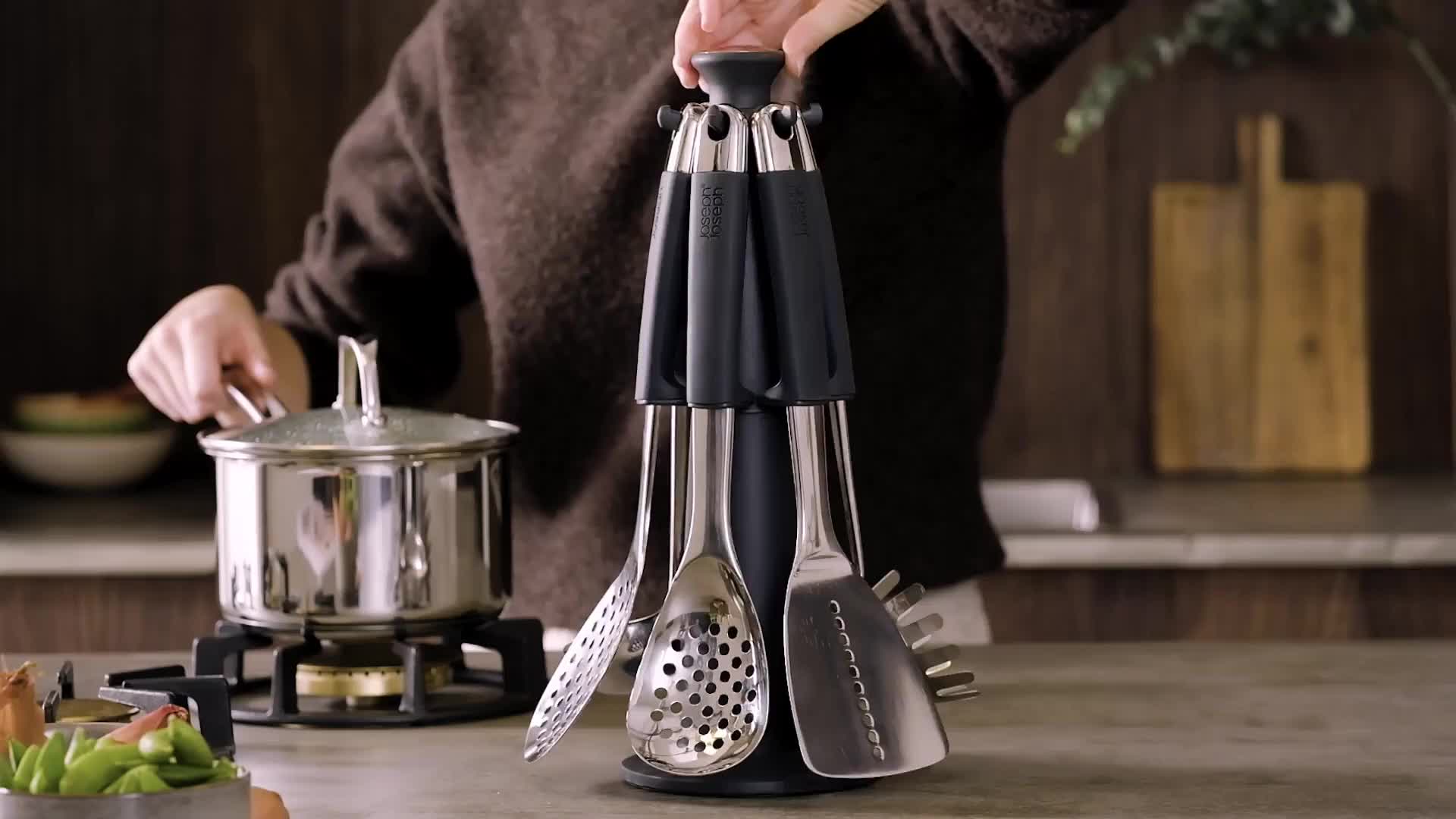 メルカリ一点のみ✴︎Joseph Joseph Elevate Steel set Elevate™ Steel Utensils Carousel Set | Joseph Joseph US